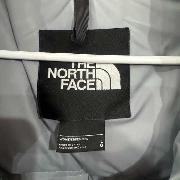 The North Face Women's Nuptse Down Jacket Gray Silver 700 Excellent Condition - Picture 6 of 9